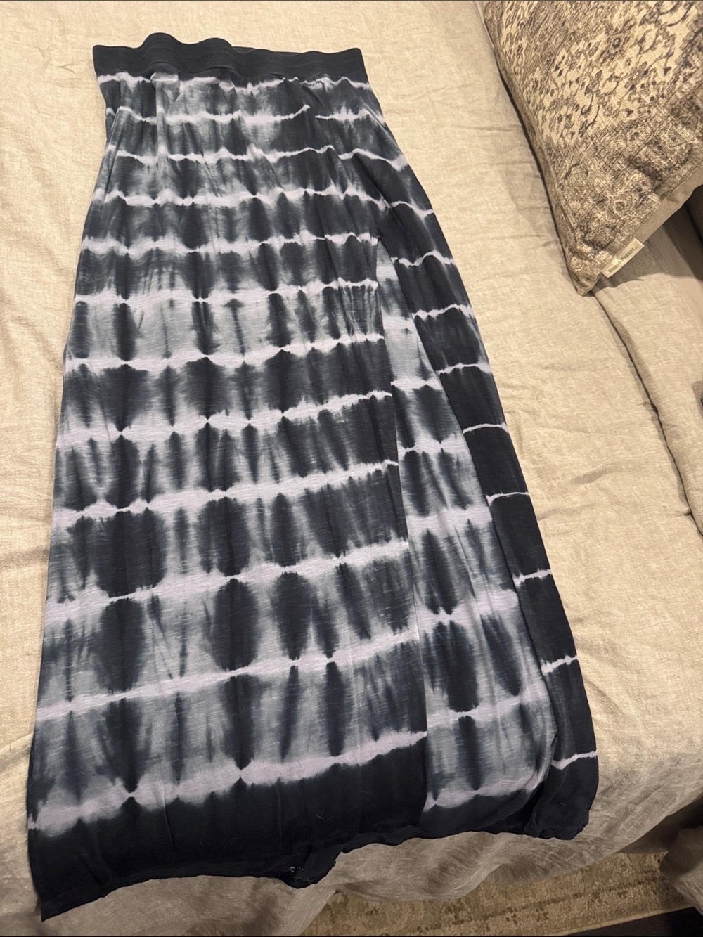 Express Black and Gray Tie-Dye Maxi Skirt